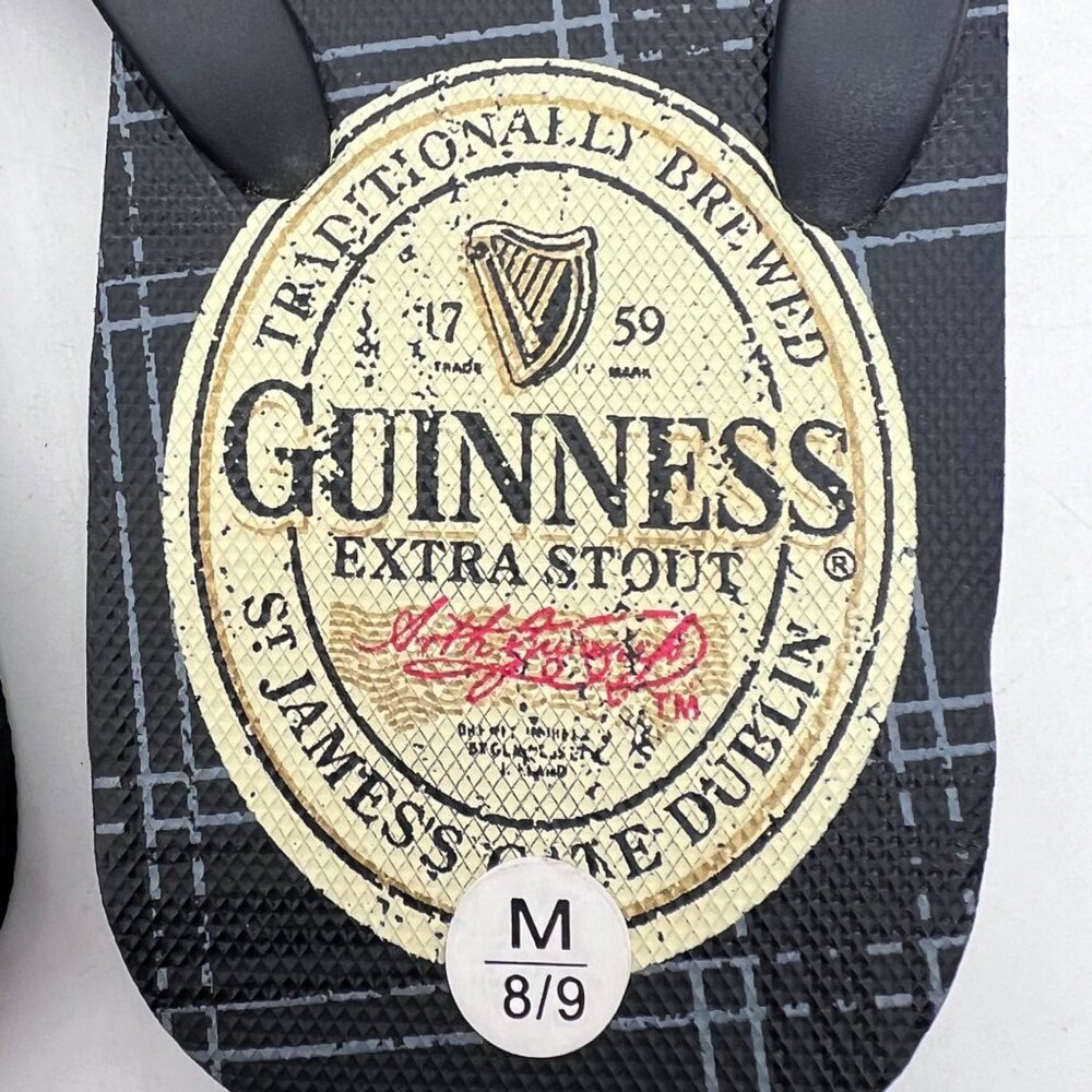 Guinness Flip Flops Black Plaid Pattern Men Size M 8/9 Rubber Casual Sandals - Picture 3 of 10